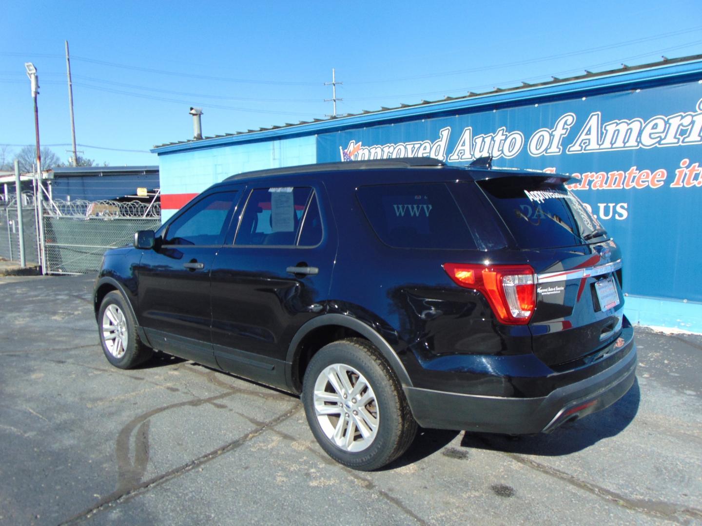 2017 Black Ford Explorer (1FM5K7B83HG) with an V6 3.5 Liter engine, Auto, 6-Spd SelectShift transmission, located at 2105 Dixie Hwy, Louisville, KY, 40210, (502) 772-3333, 38.220932, -85.795441 - We're Kentuckiana's Number 1 Buy Here Pay Here and 2nd chance finance dealership! Conveniently located in central Louisville, Kentucky and right across the Ohio river from Southern Indiana we strive to provide clean dependable used cars, trucks, vans and SUV’s with affordable down payments and pay - Photo#57